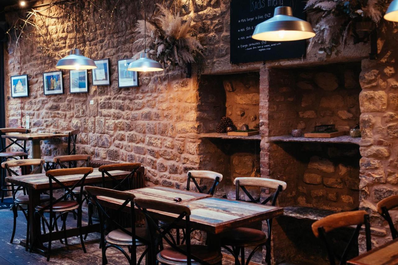 The Sun Hotel & Bar Ланкастер Экстерьер фото