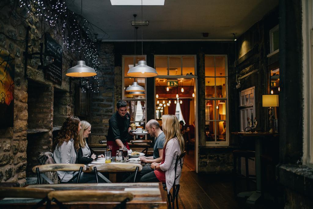 The Sun Hotel & Bar Ланкастер Экстерьер фото